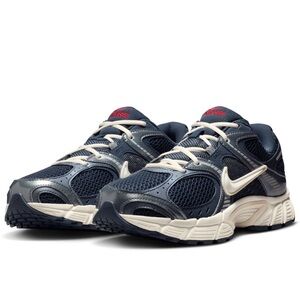 Nike Men's V5 RNR NWOT